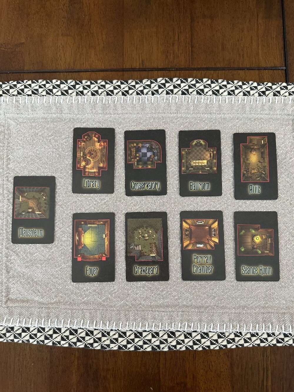 Rare Hasbro Disney Haunted Mansion Clue Board Game Theme Park Ed. (Tin) 2002 - Picture 14 of 16